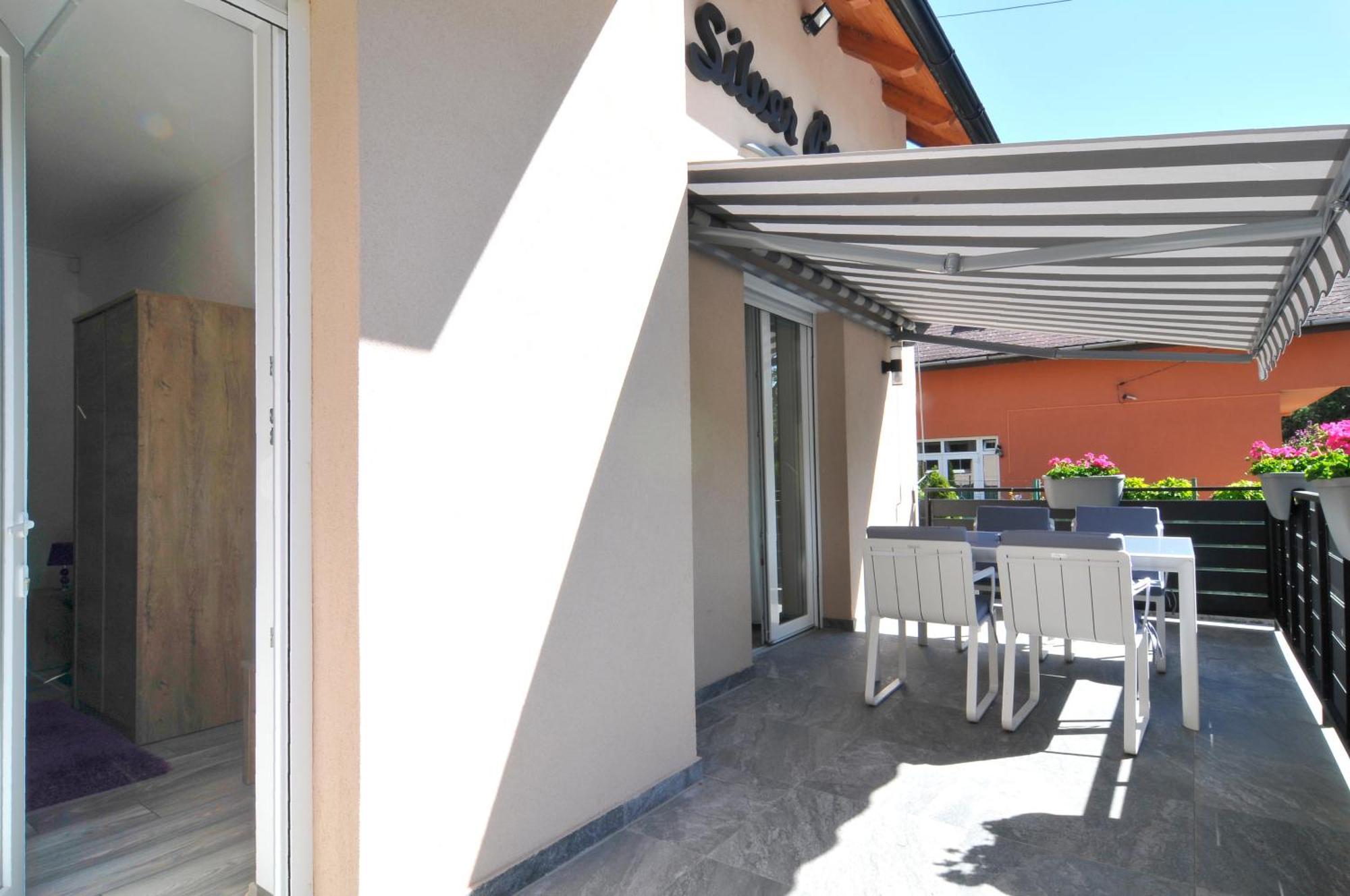 Silver Beach Apartments Siofok Ngoại thất bức ảnh