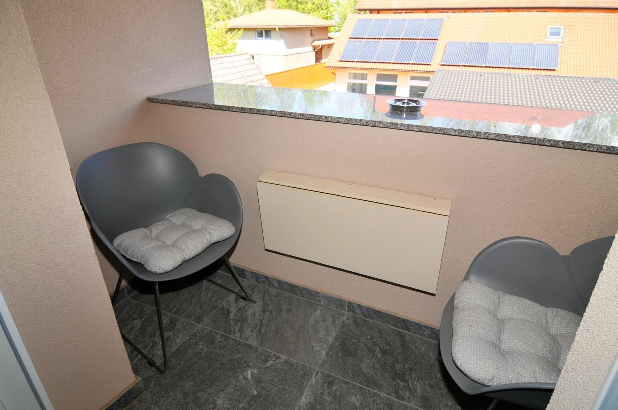 Silver Beach Apartments Siofok Ngoại thất bức ảnh